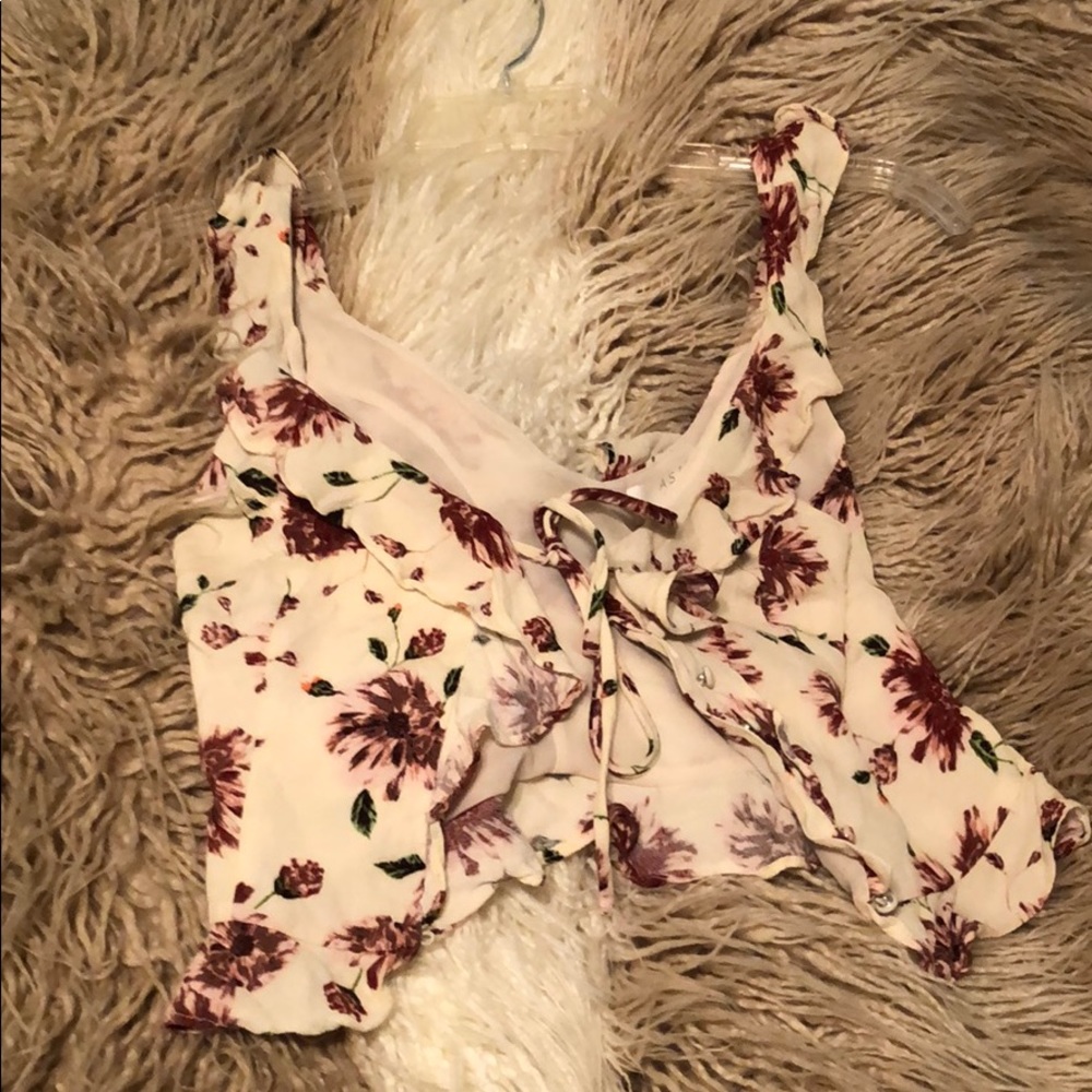 ASTR The Label Floral Ruffle Button Down Top - Picture 2 of 5